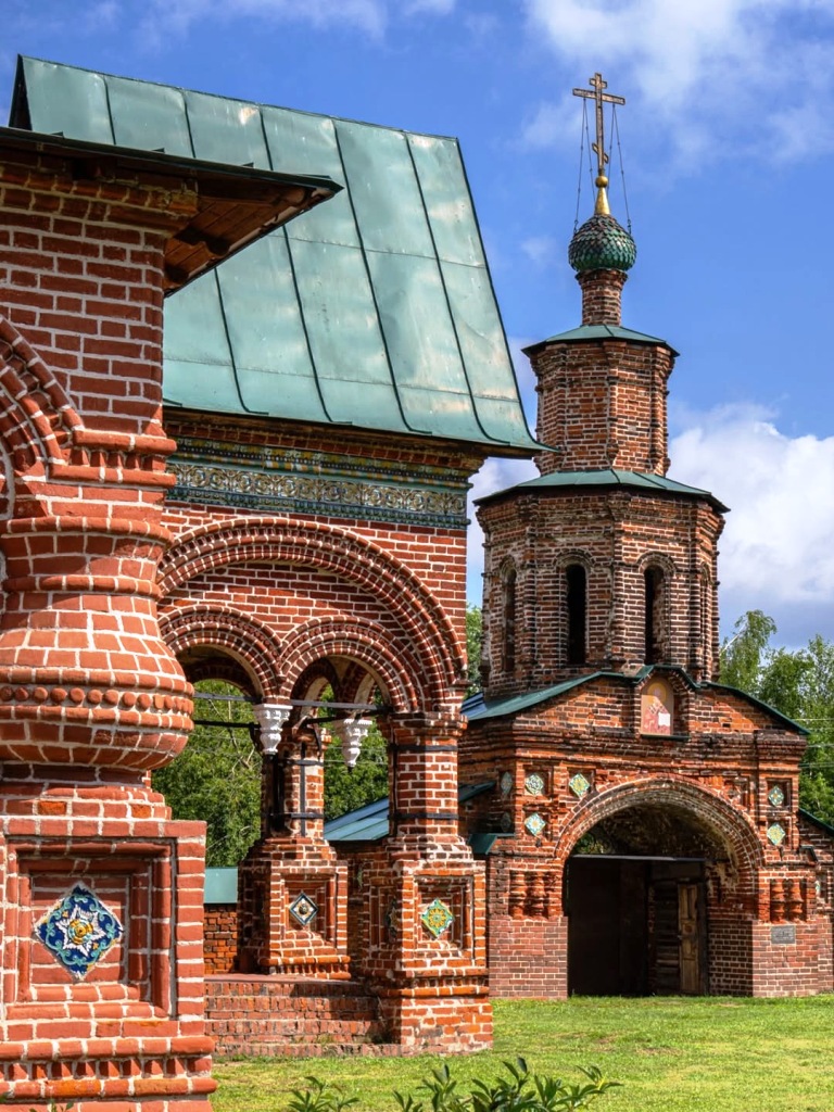 Царь-наличник Церкви Иоанна Златоуста. Ярославль. Царь-наличник Церкви Иоанна Златоуста. Ярославль.