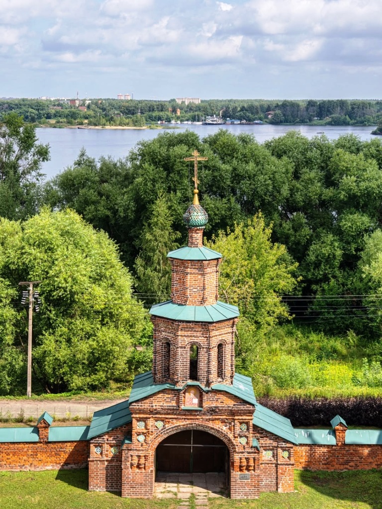 Царь-наличник Церкви Иоанна Златоуста. Ярославль. Царь-наличник Церкви Иоанна Златоуста. Ярославль.